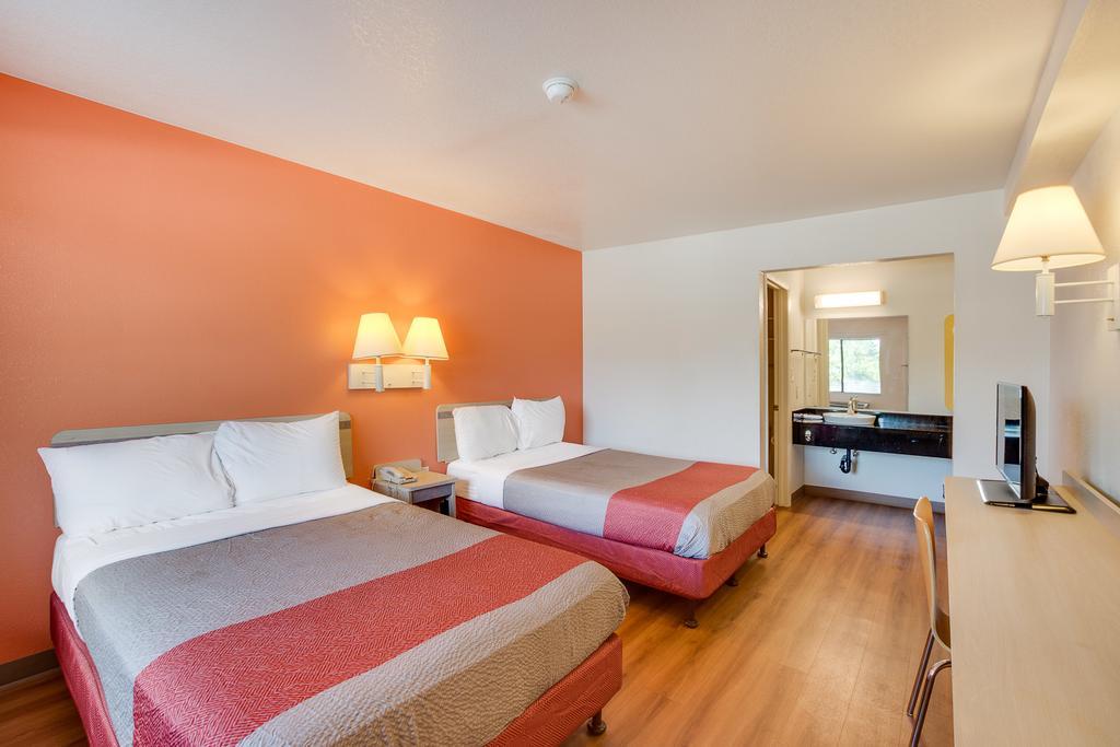 Motel 6-Columbus, Oh - West Esterno foto