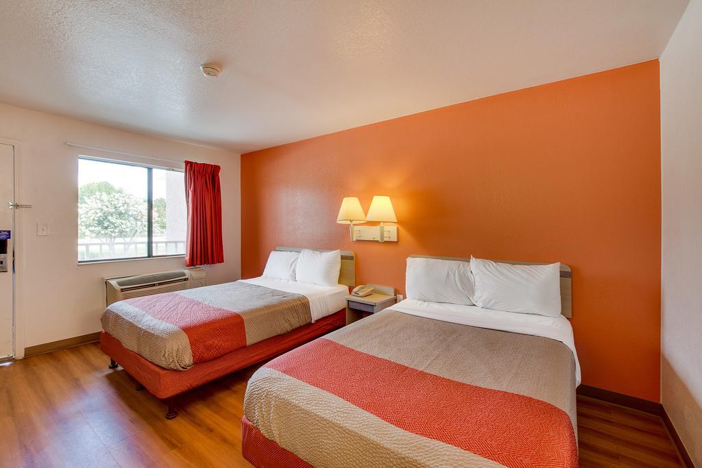 Motel 6-Columbus, Oh - West Esterno foto