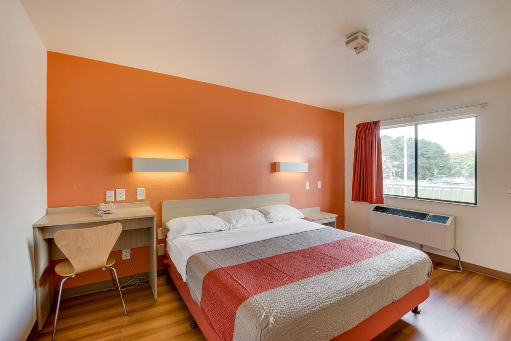 Motel 6-Columbus, Oh - West Esterno foto