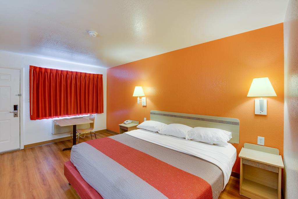 Motel 6-Columbus, Oh - West Esterno foto