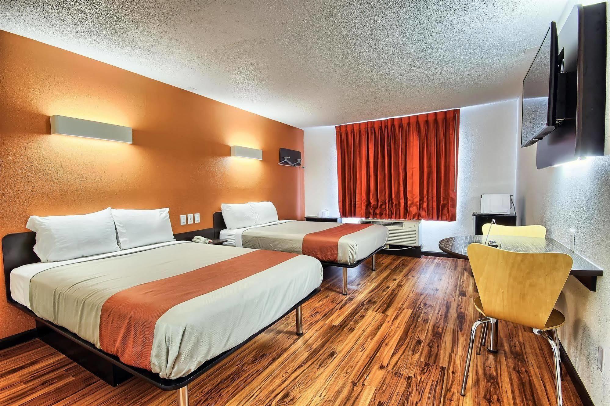 Motel 6-Columbus, Oh - West Esterno foto