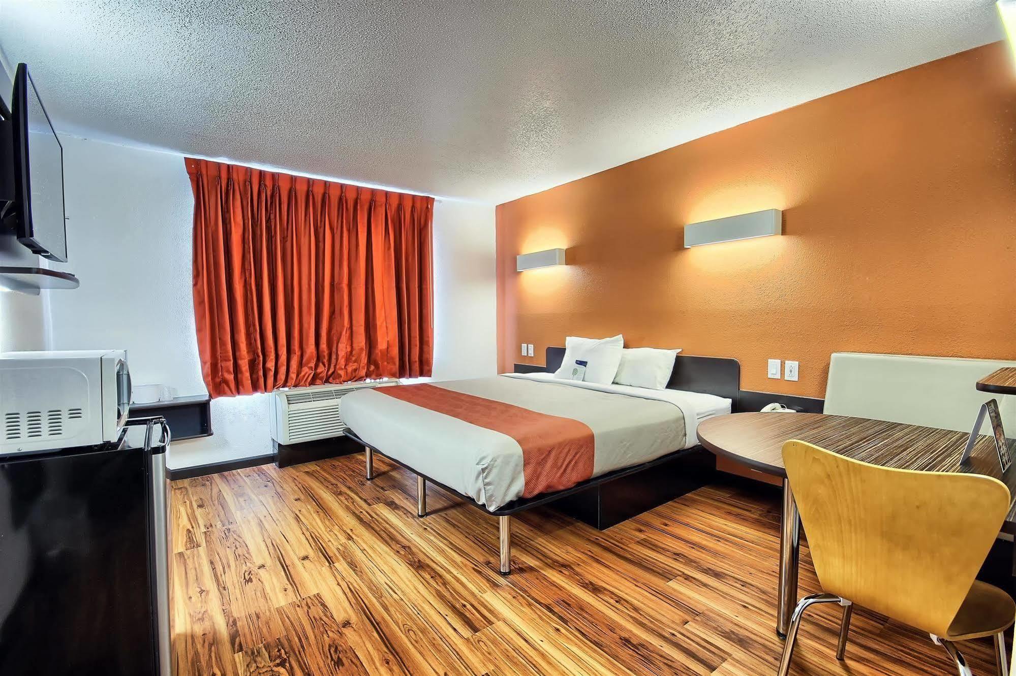 Motel 6-Columbus, Oh - West Esterno foto