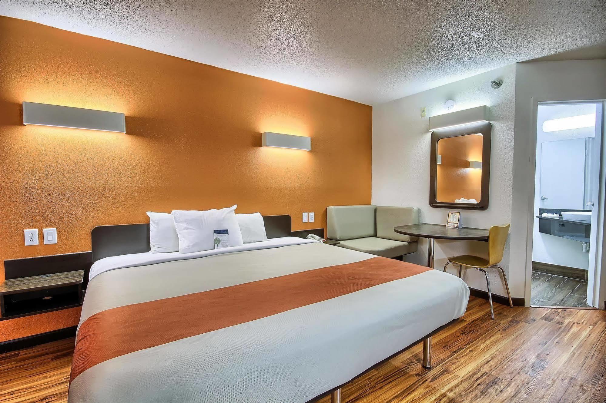 Motel 6-Columbus, Oh - West Esterno foto